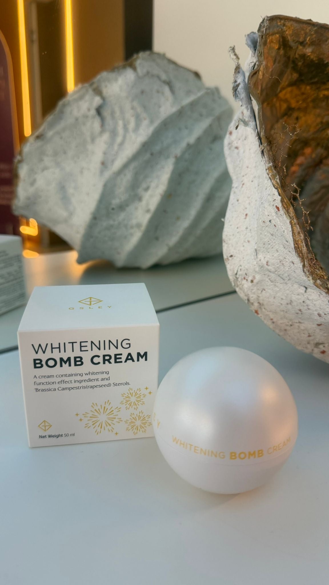 GSLEY Cremă cu efect de strălucire, Whitening Bomb 50 ml